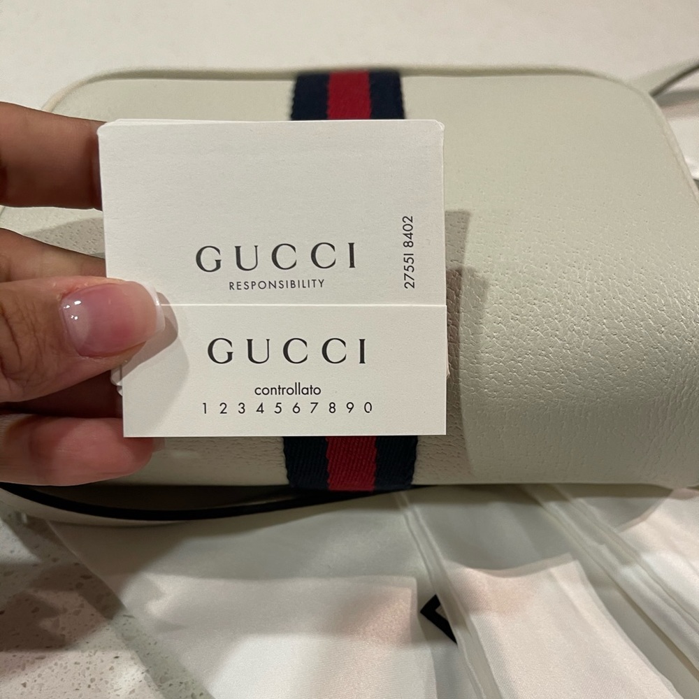 Gucci Authentic Purse - Picture 3 of 3